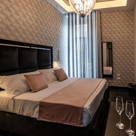 Luna Luxury Bed And Breakfast เนเปิลส์ ภายนอก รูปภาพ