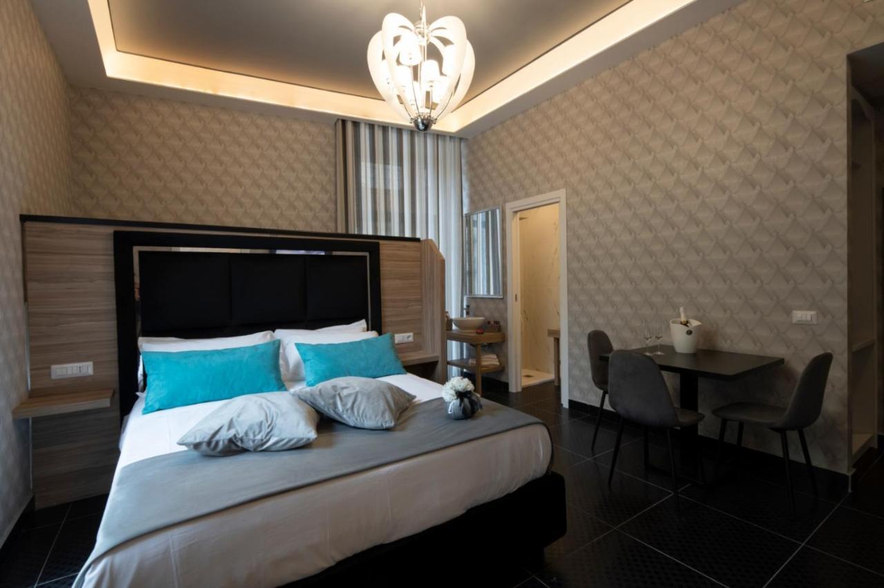 Luna Luxury Bed And Breakfast เนเปิลส์ ภายนอก รูปภาพ