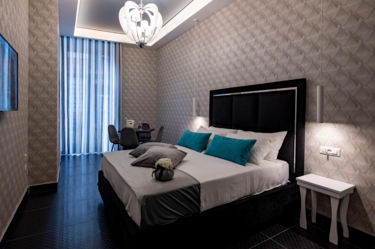 Luna Luxury Bed And Breakfast เนเปิลส์ ภายนอก รูปภาพ