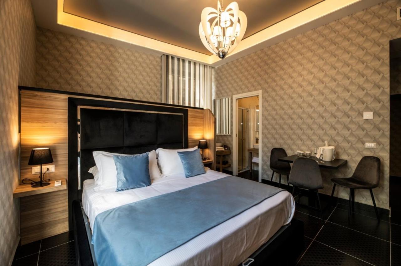 Luna Luxury Bed And Breakfast เนเปิลส์ ภายนอก รูปภาพ