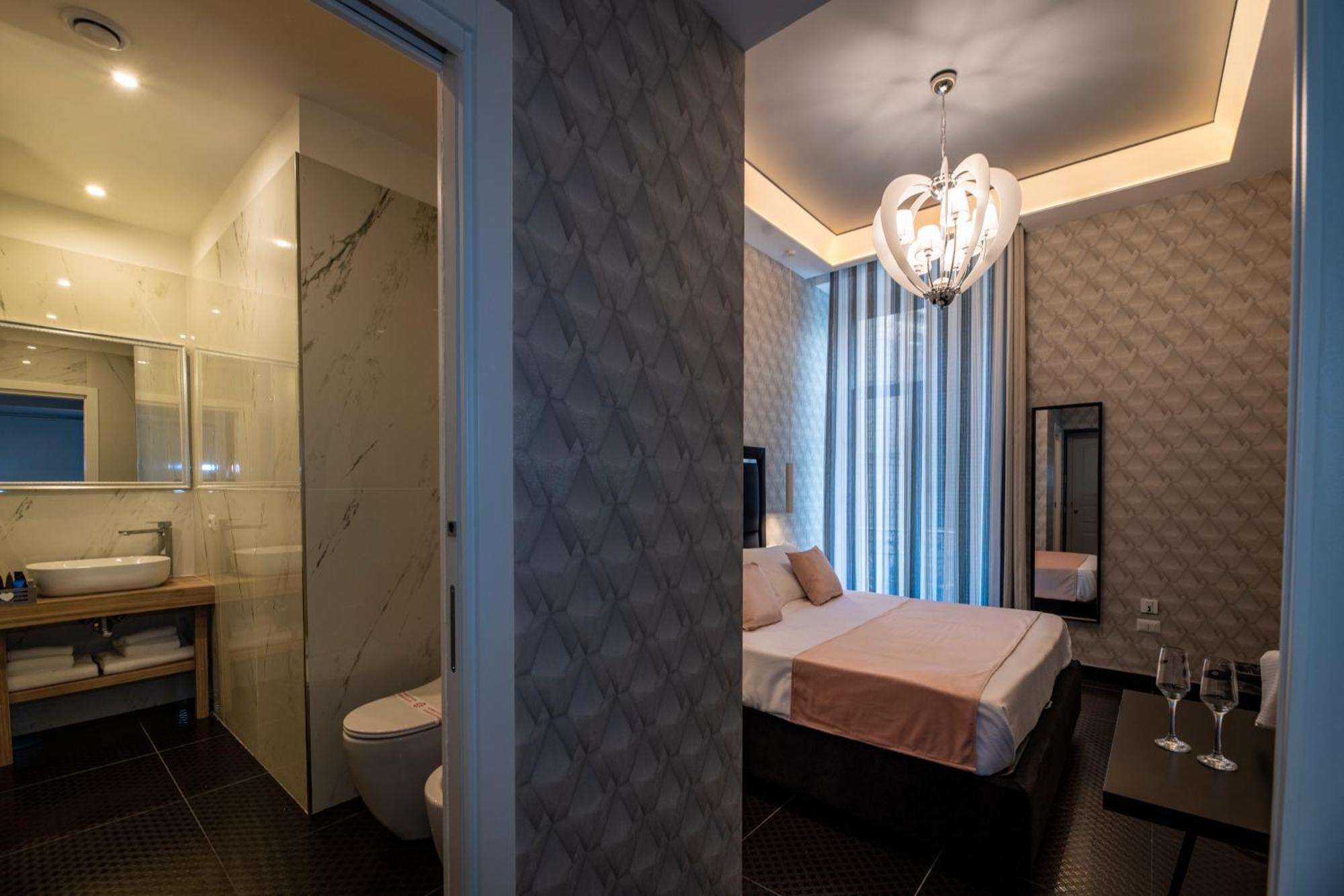 Luna Luxury Bed And Breakfast เนเปิลส์ ภายนอก รูปภาพ
